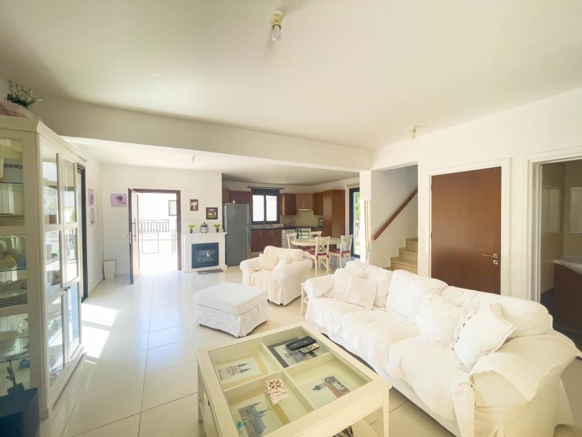 Villa Chrysa Protaras Exteriör bild