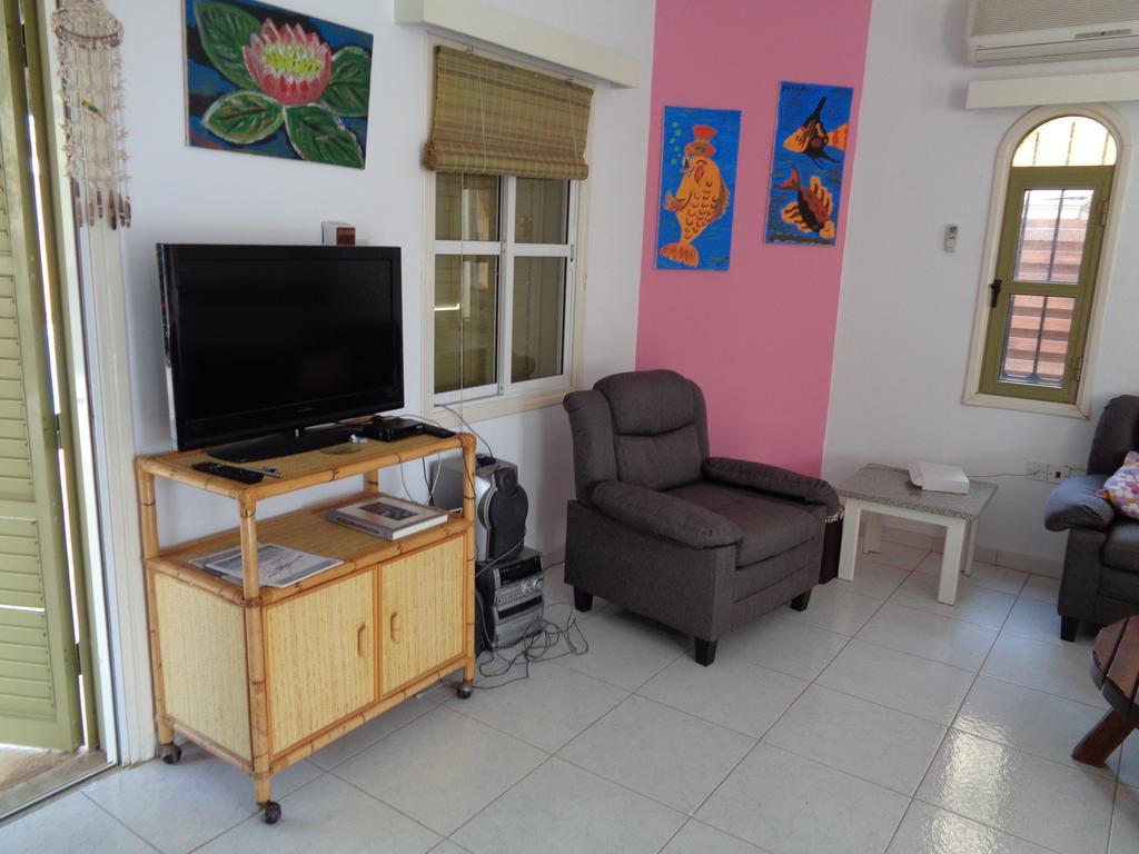 Villa Chrysa Protaras Rum bild