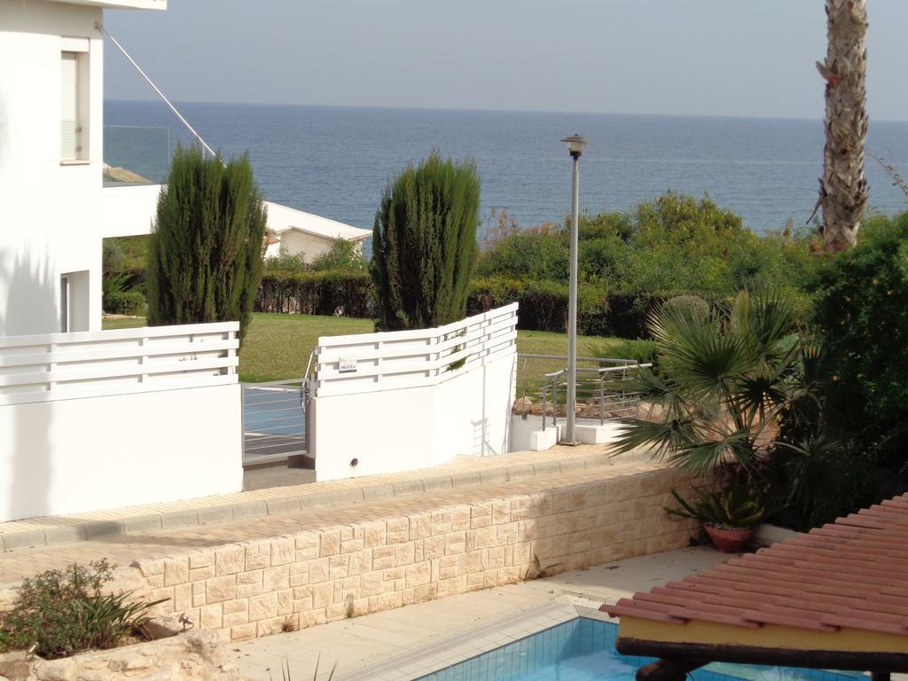 Villa Chrysa Protaras Rum bild