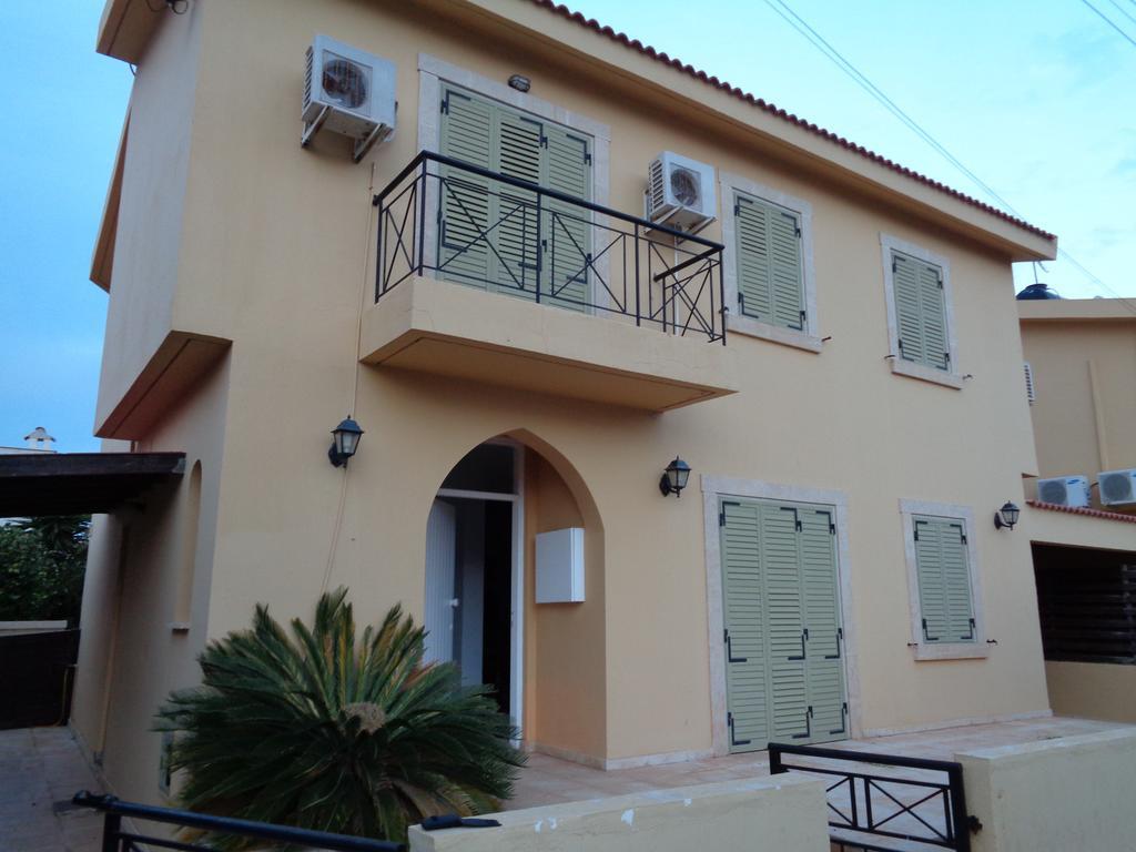 Villa Chrysa Protaras Rum bild